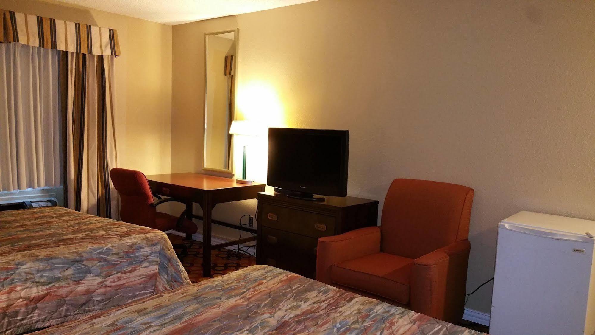 Executive Inn And Suites Waxahachie Buitenkant foto