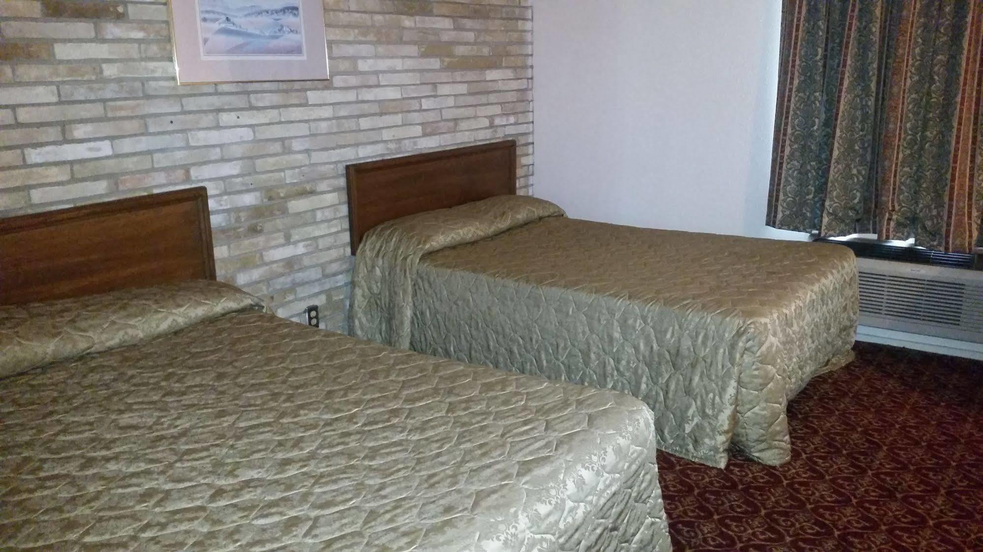 Executive Inn And Suites Waxahachie Buitenkant foto